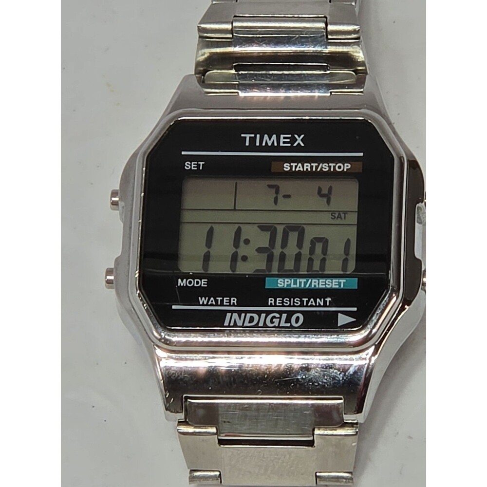 Timex Indiglo Silver Digital Wrist Watch CR2016 Cell WR 30M Stainless Steel Back